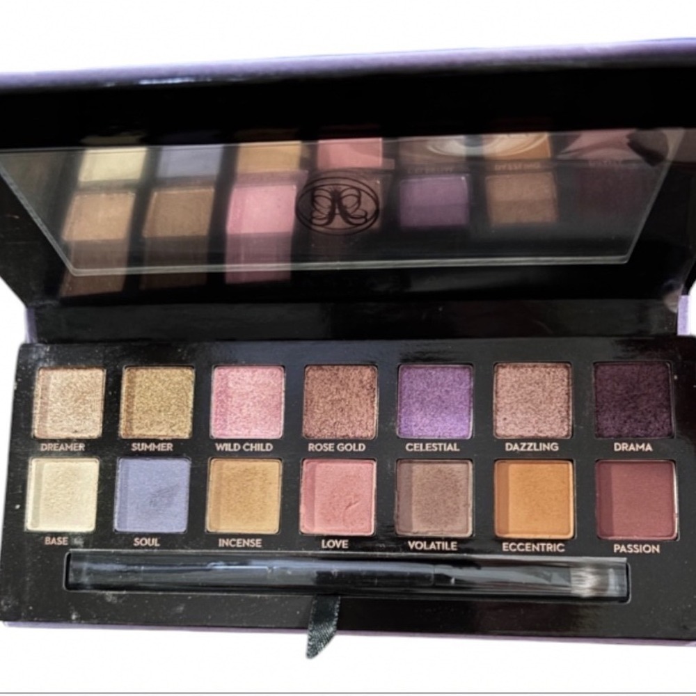 Anastasia Beverly Hills Norvina 14 Eye Shadows Palette & brush new w/o box - Picture 3 of 7